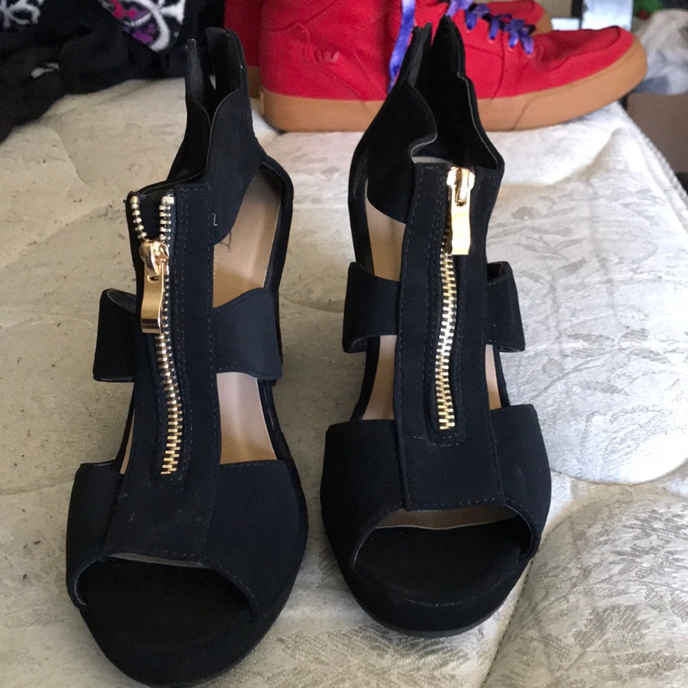Black heels